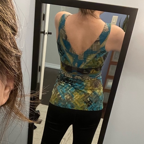 BCBG Maxazria Sleeveless top - Picture 9 of 9